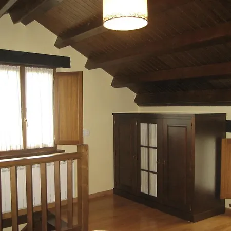Apartamentos Rurales Romallande-3